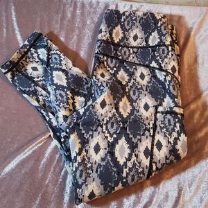 Senita Athletics Capri Leggings